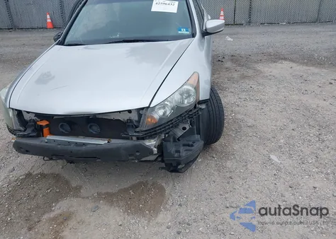 2009 Honda Accord 2.4 Ex-L from USA, damaged, VIN 1HGCP26809A085237